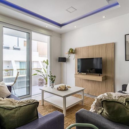 Beach Daze 1-Br Apt By Finikoudes Beach Ларнака Екстер'єр фото