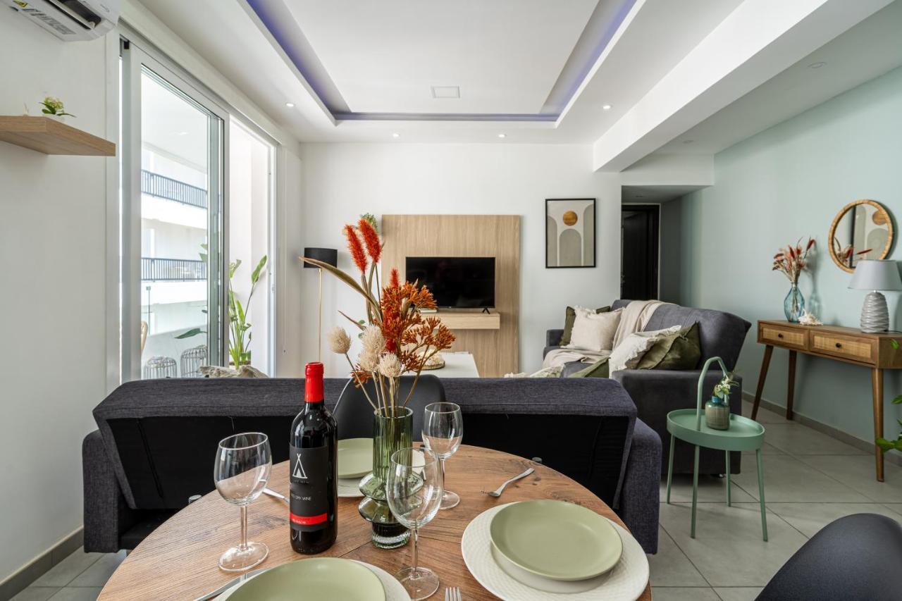 Beach Daze 1-Br Apt By Finikoudes Beach Ларнака Екстер'єр фото